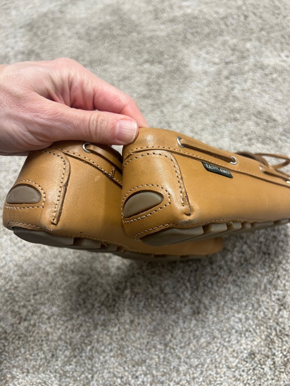Leather driving moccasin loafer Women’s Classic Leather Boat Shoes - Tan - Picture 7 of 8